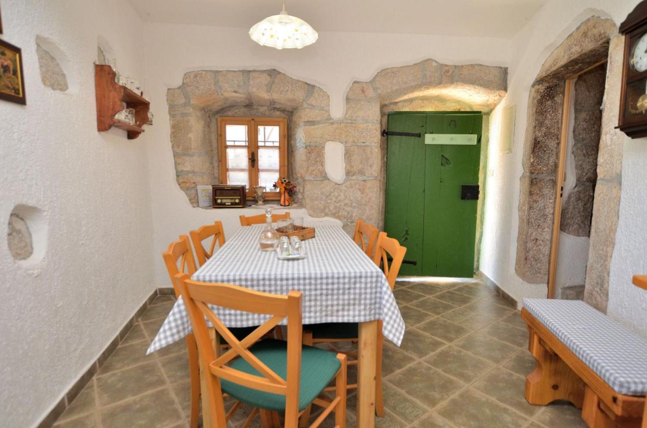 Villa House Mikleus Laurana Esterno foto