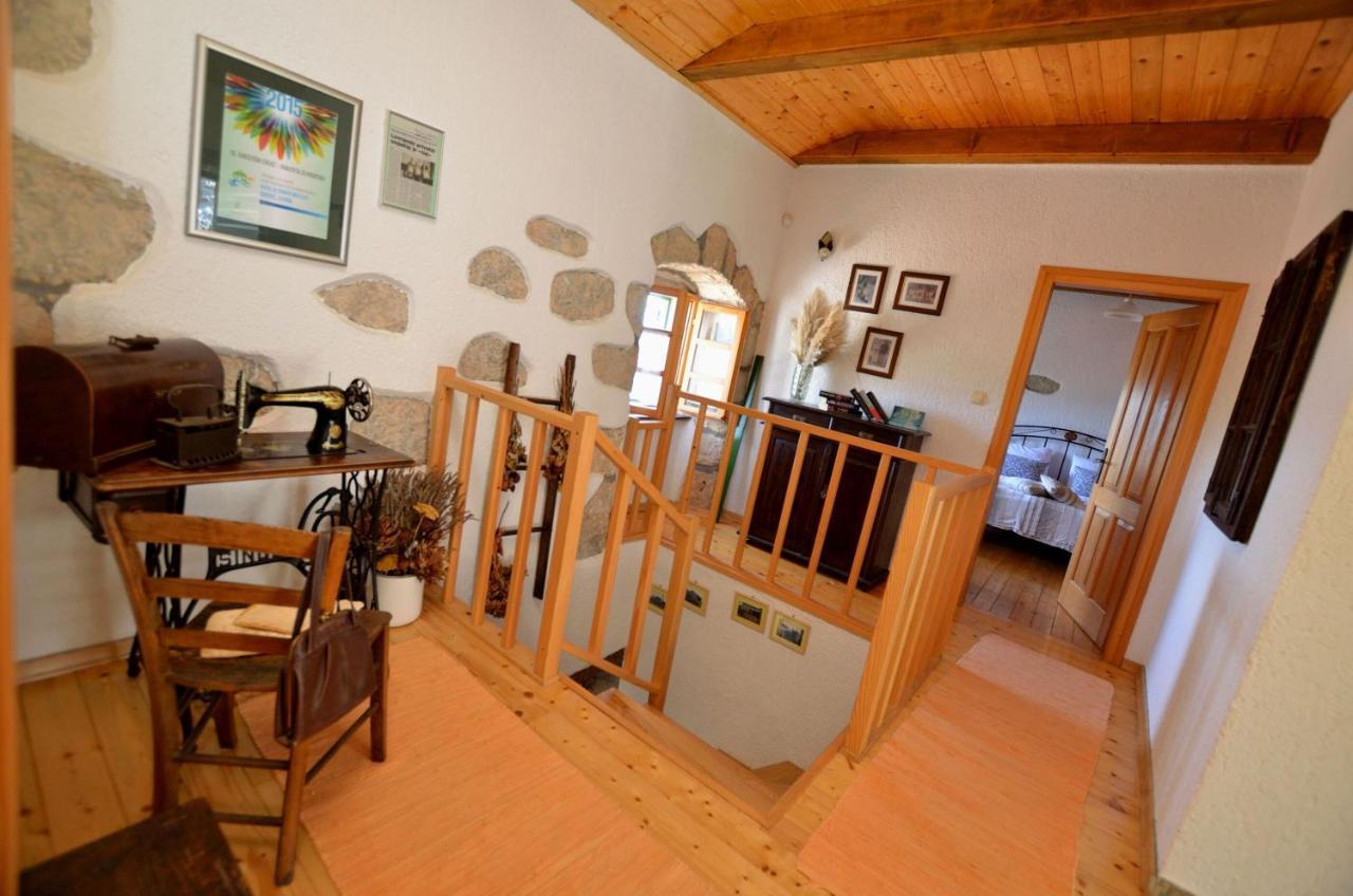 Villa House Mikleus Laurana Esterno foto