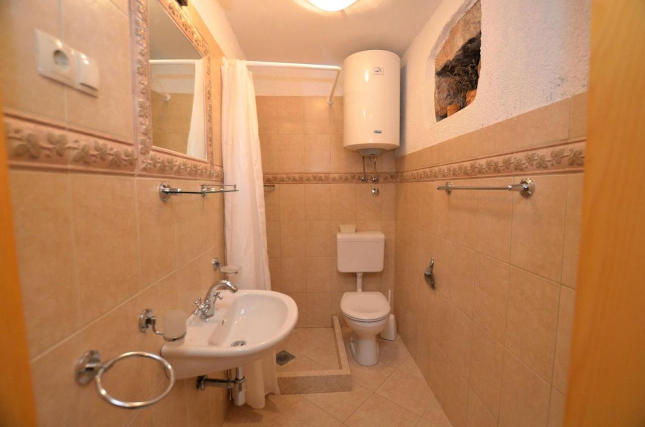 Villa House Mikleus Laurana Esterno foto