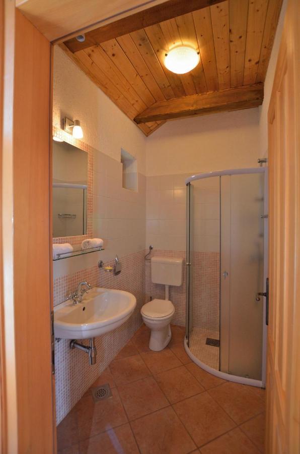 Villa House Mikleus Laurana Esterno foto
